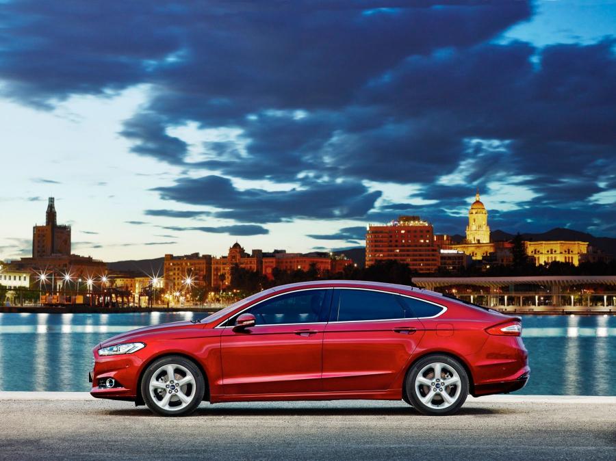  Ford Mondeo Hatchback 2014 года  (фото 8 из 49)
